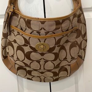 Coach XL logo hobo